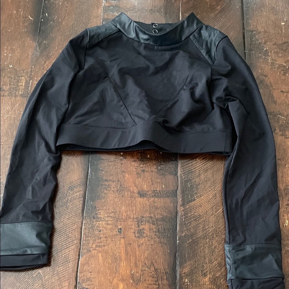 Viella girls L/S cropped top size cxl